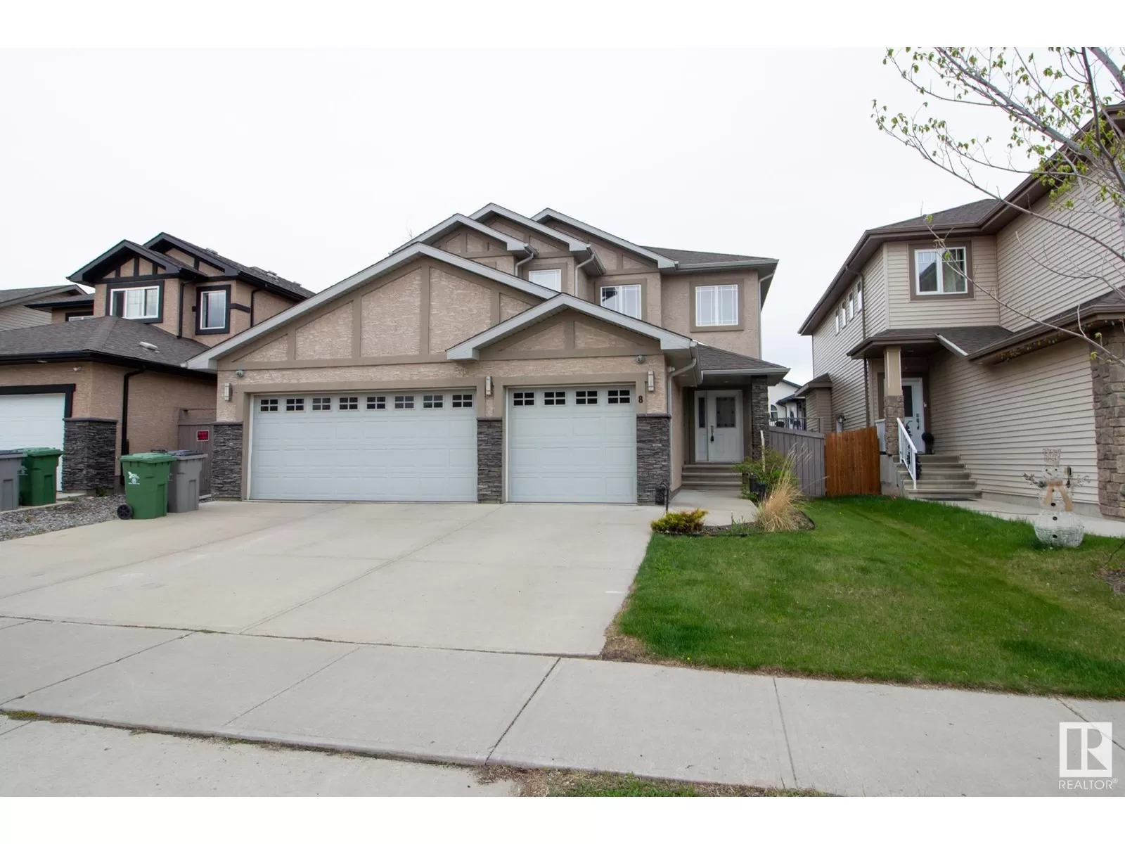 House for rent: 8 Lakevista Pt, Beaumont, Alberta T4X 1T3