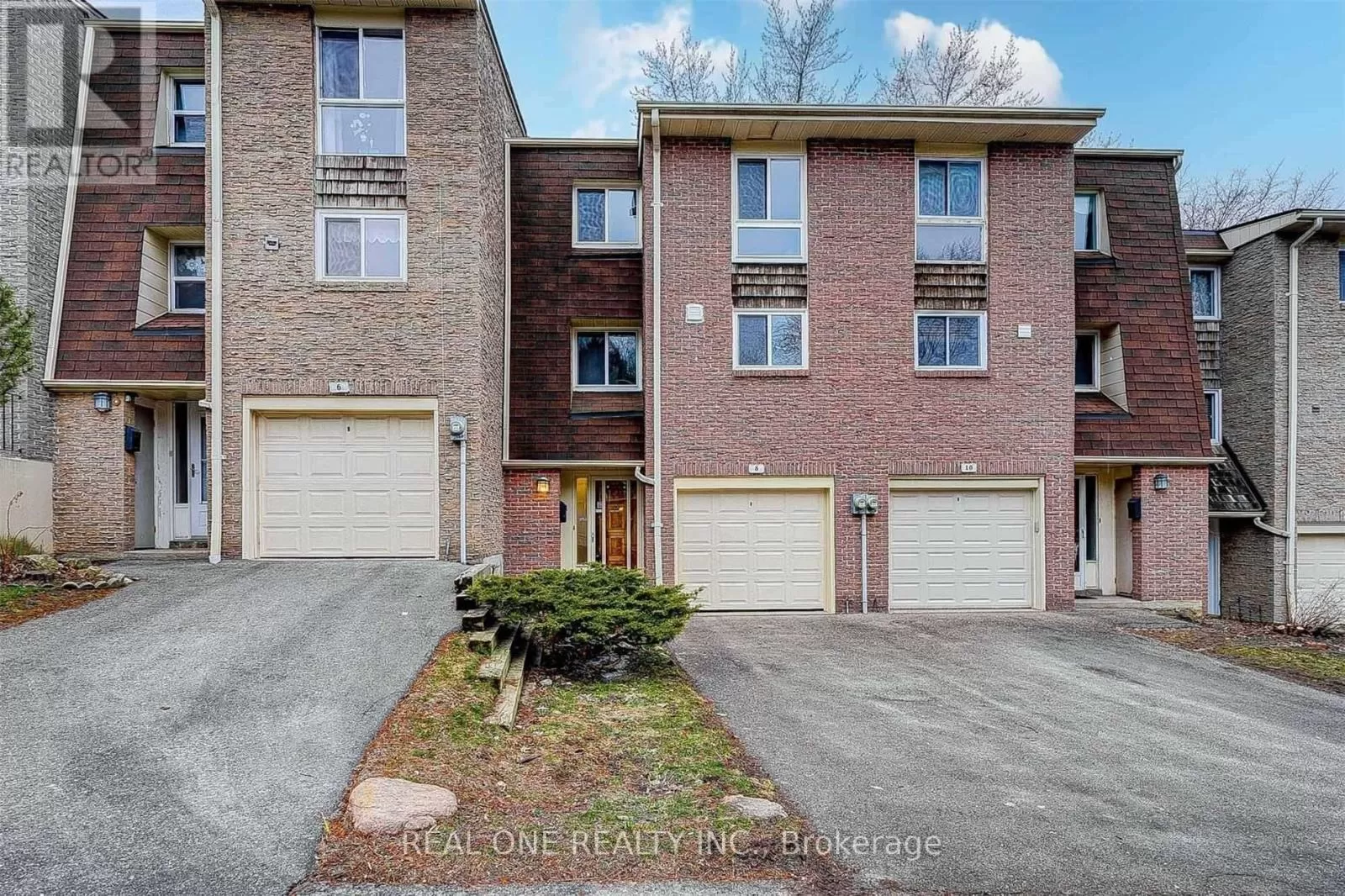 Row / Townhouse for rent: 8 Rusty Crest Way, Toronto, Ontario M2J 2Y4