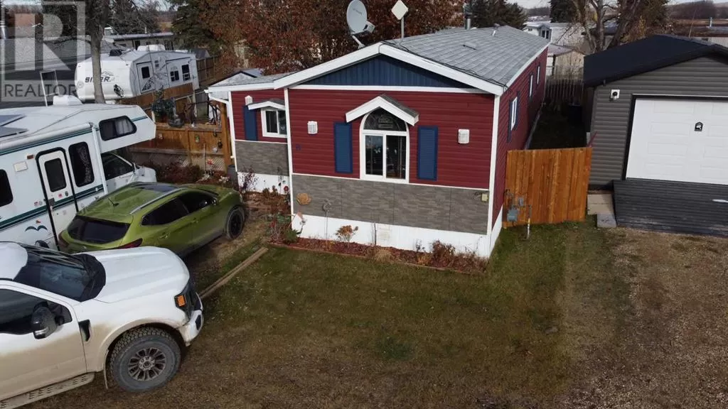 Mobile Home for rent: 8 West Loop, Joffre, Alberta T4L 2N2