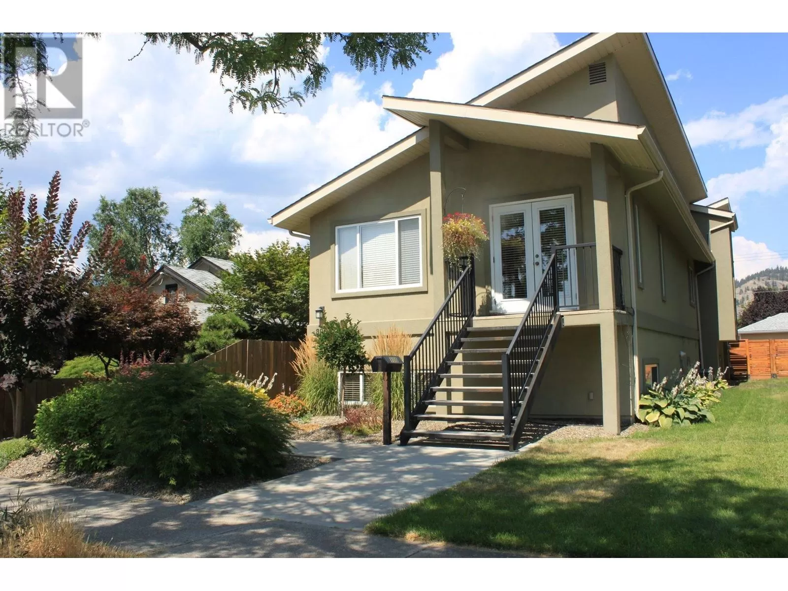 House for rent: 800 Fuller Avenue Lot# 1, Kelowna, British Columbia V1Y 6X3