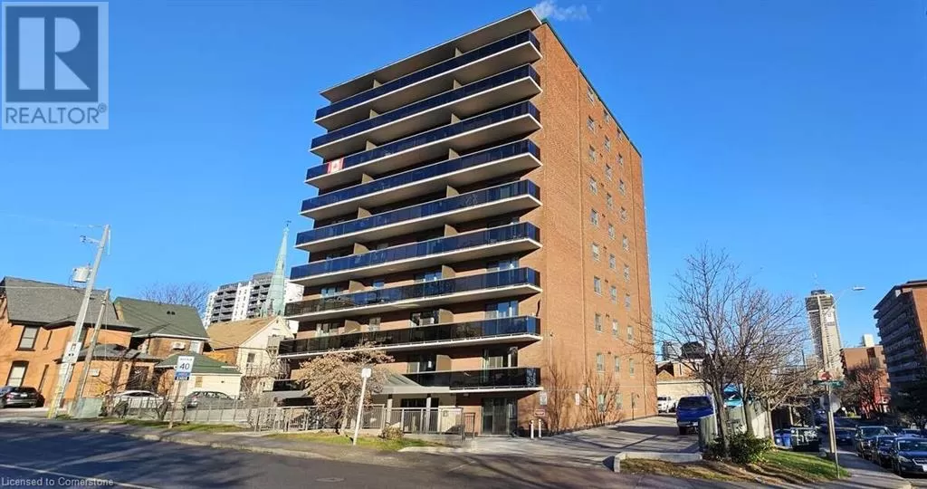 Apartment for rent: 81 Charlton Avenue E Unit# 301, Hamilton, Ontario L8N 1Y7