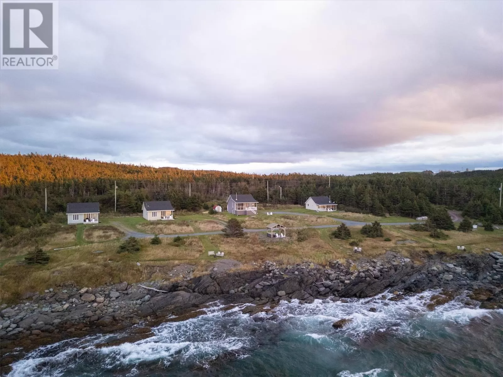 Multi-Family for rent: 8-10 Long Point Cove Road, Heart's Delight - Islington, Newfoundland & Labrador A0A 2B0