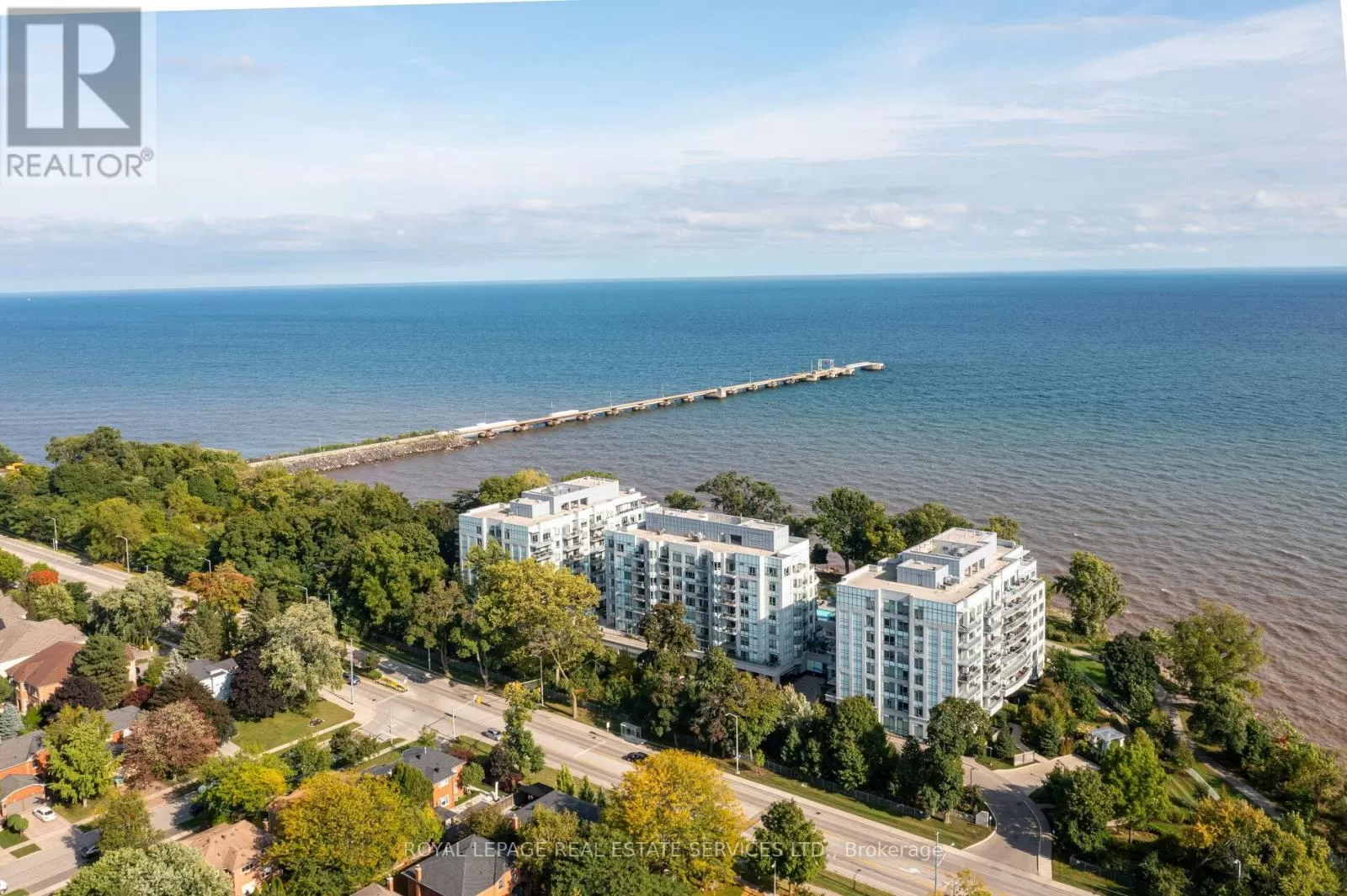 Apartment for rent: 815 - 3500 Lakeshore Road W, Oakville, Ontario L6L 0B4