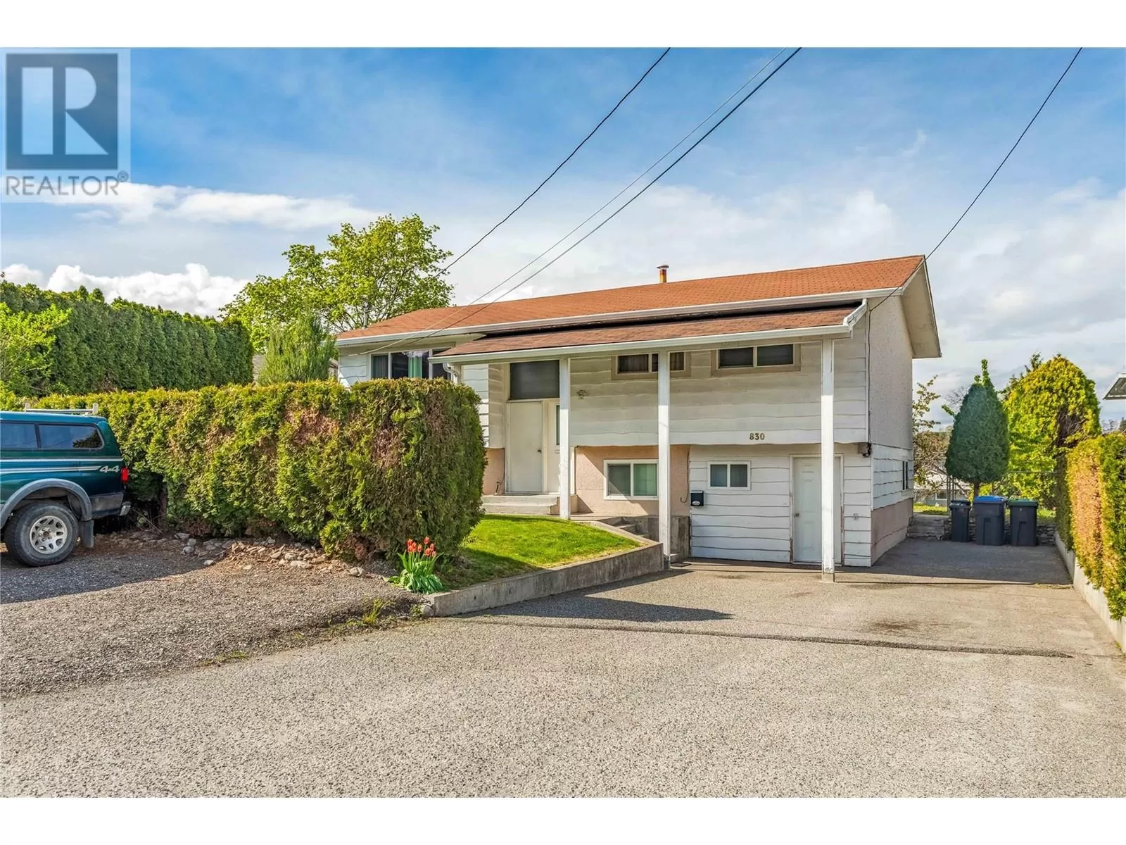 House for rent: 830 Cactus Road, Kelowna, British Columbia V1X 3N7