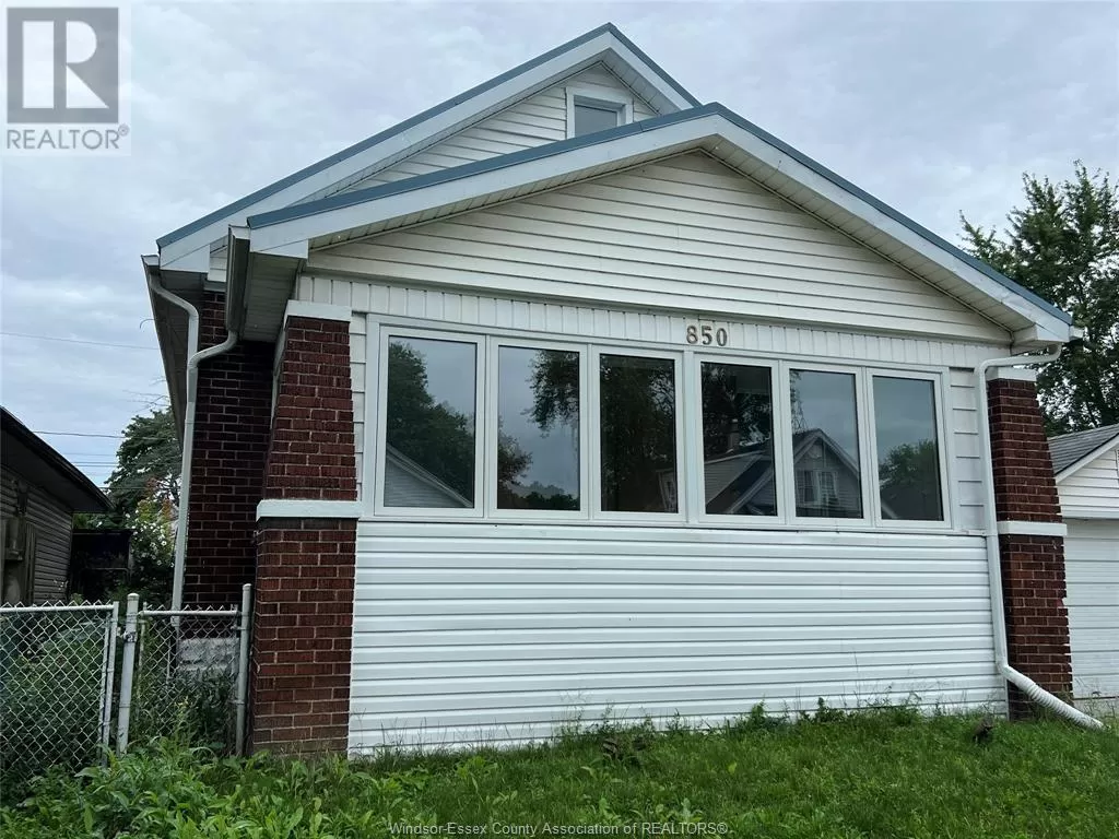 House for rent: 850 Ellrose Avenue, Windsor, Ontario N8Y 3W7