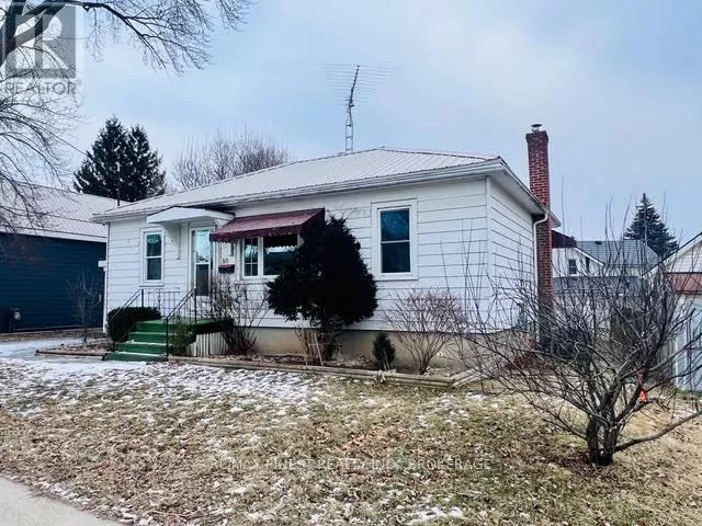 House for rent: 88 Thomas Street W, Greater Napanee, Ontario K7R 2H1