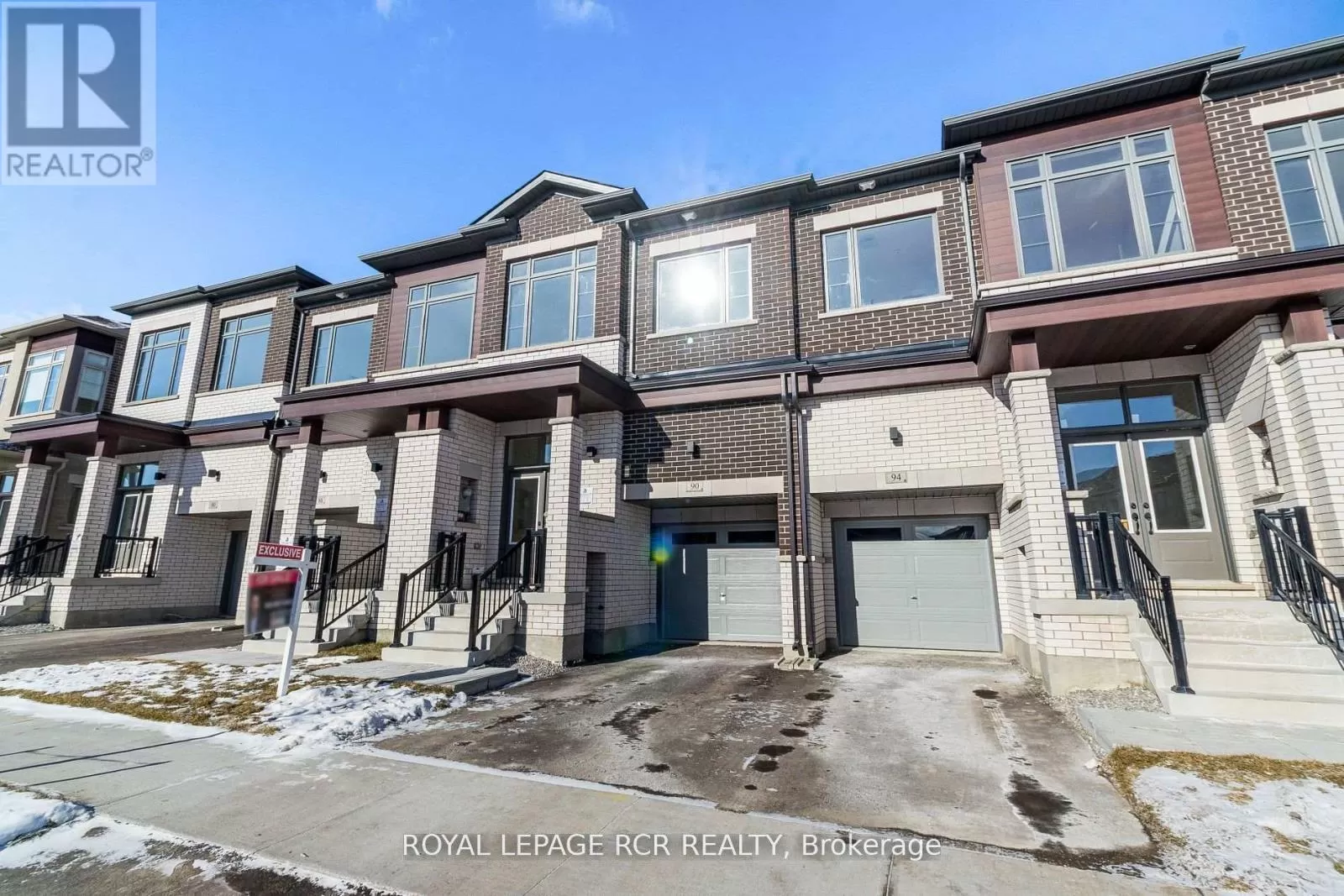 Row / Townhouse for rent: 90 Singhampton Road, Vaughan, Ontario L4H 5J6