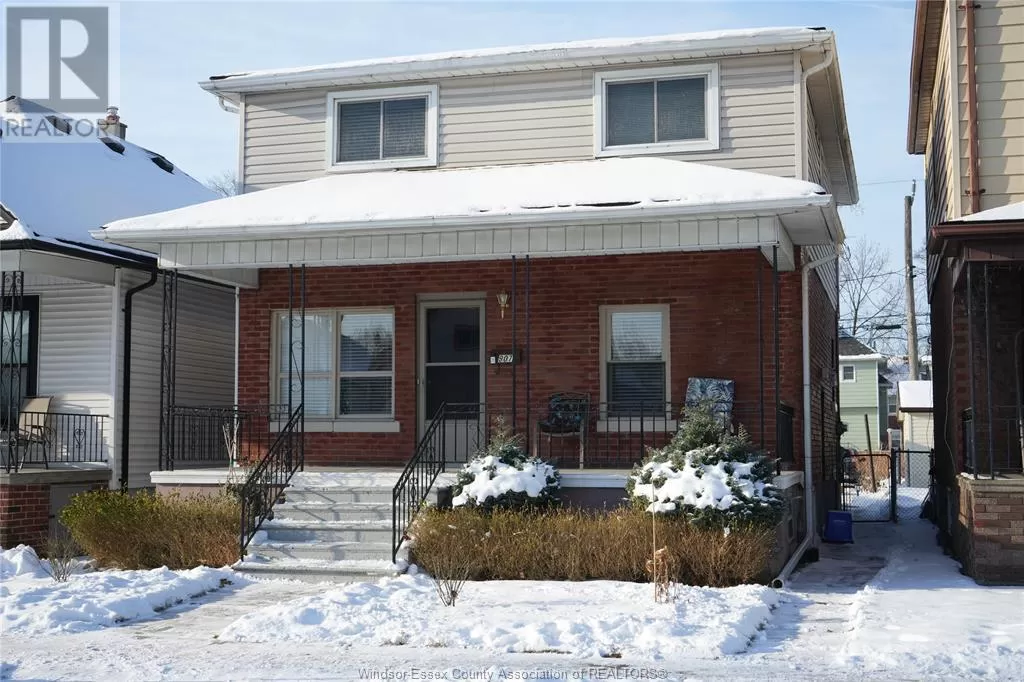 House for rent: 907 Gladstone, Windsor, Ontario N9Z 2R5