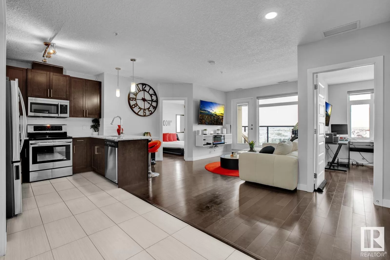 Apartment for rent: #923 5151 Windermere Bv Sw, Edmonton, Alberta T6W 2K4