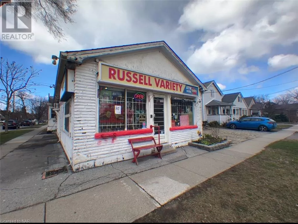 93 Russell  Avenue, St. Catharines, Ontario L2R 1V8