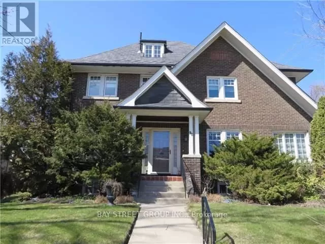 House for rent: 98 Dawlish Avenue, Toronto, Ontario M4N 1H1