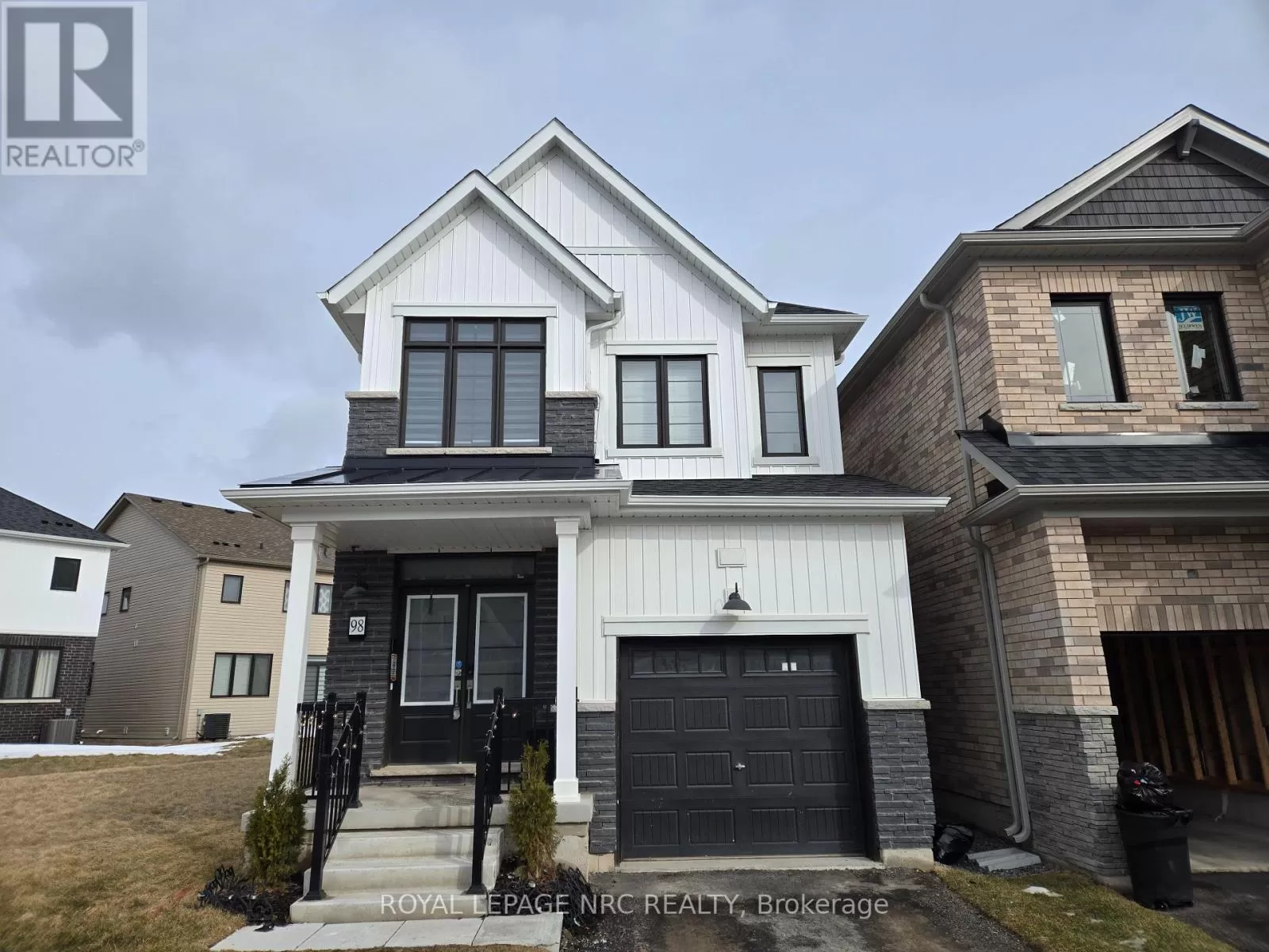 House for rent: 98 Stern Drive, Welland, Ontario L3B 0M2