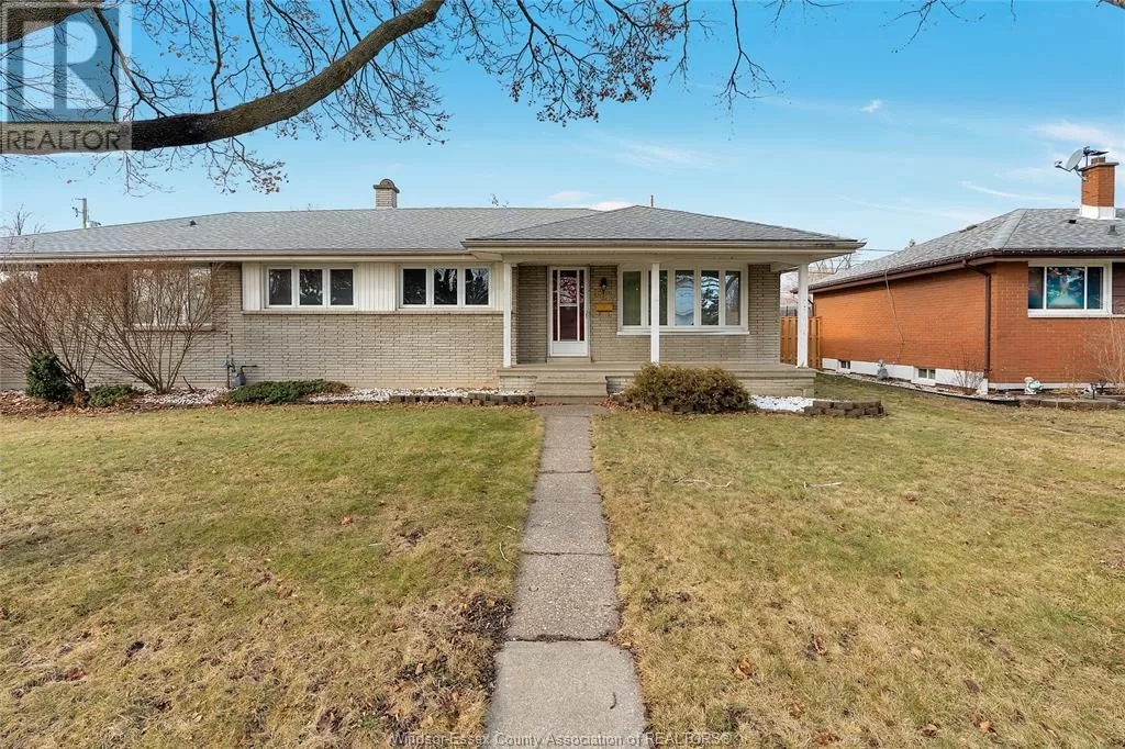 House for rent: 987 Riverdale, Windsor, Ontario N8S 4C4