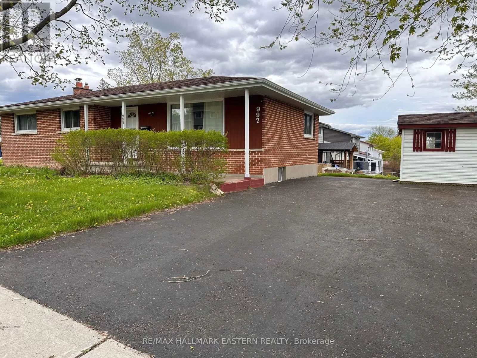 House for rent: 997 Cumberland Avenue, Peterborough, Ontario K9H 7B4