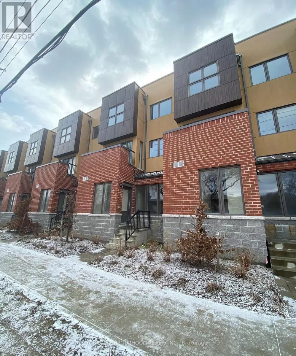 Row / Townhouse for rent: 9a Clintwood Gate S, Toronto, Ontario M3A 1M2