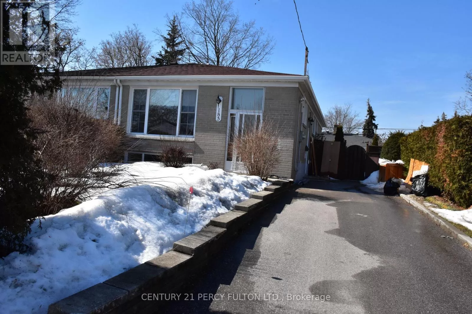 House for rent: Basement - 185 Taylor Mills Drive N, Richmond Hill, Ontario L4C 2T5