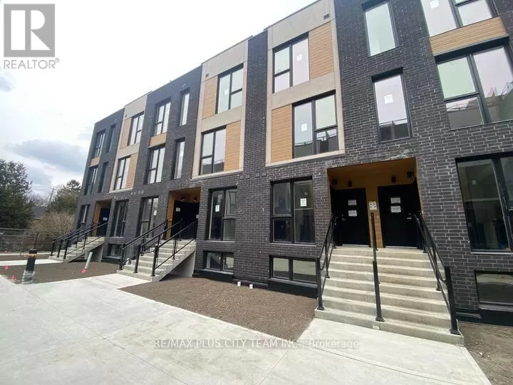 Row / Townhouse for rent: Blka#12 - 176 Clonmore Drive, Toronto, Ontario M1N 0B9