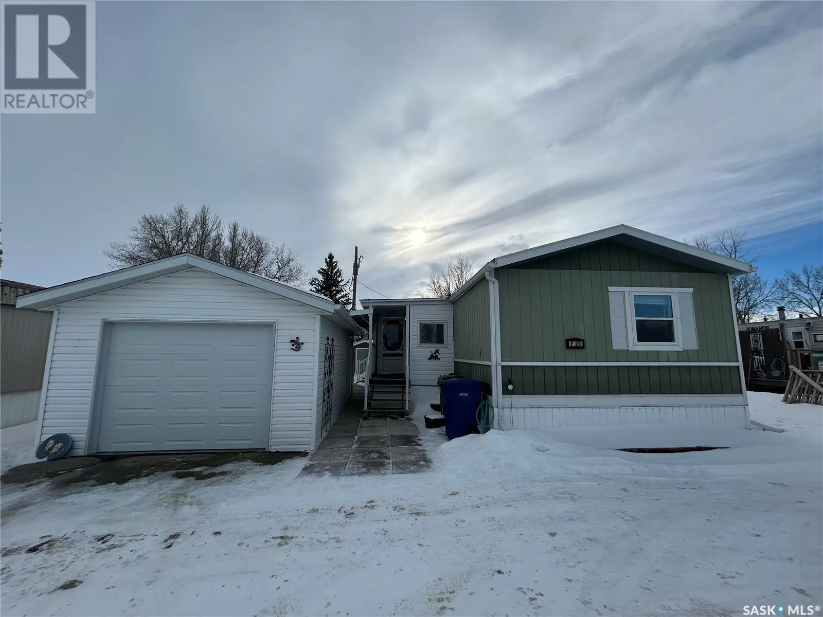 Mobile Home for rent: F20 1455 9th Avenue Ne, Moose Jaw, Saskatchewan S6J 1C6