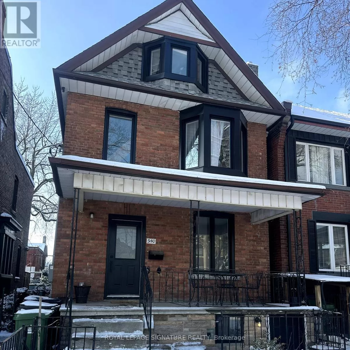 House for rent: #lower - 540 St Clarens Avenue, Toronto, Ontario M6H 3W7