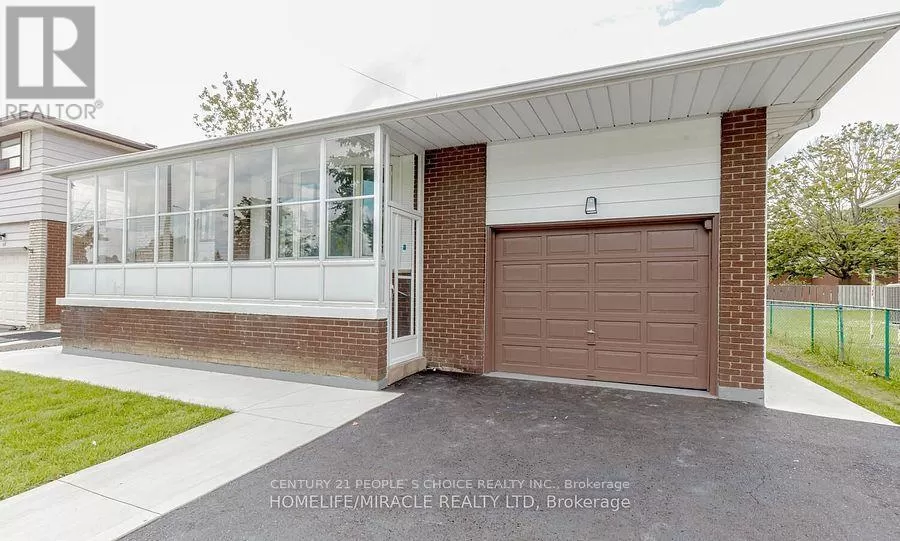 House for rent: Lower Level - 62 Elgin Drive, Brampton, Ontario L6Y 1A8