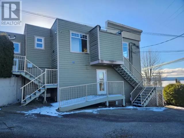 Lower-4448 Marine Ave, Powell River, British Columbia