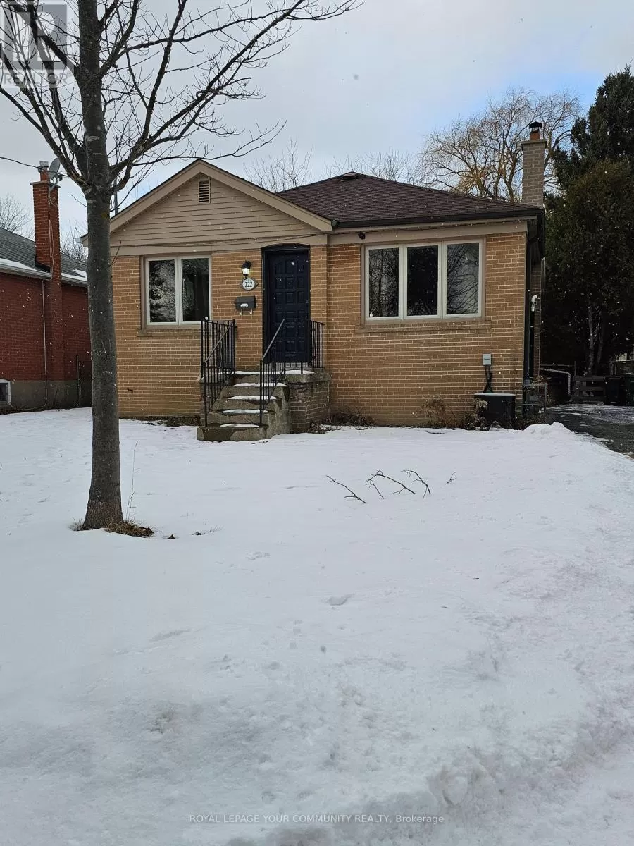 House for rent: Main - 222 Patricia Avenue, Toronto, Ontario M2M 1J5