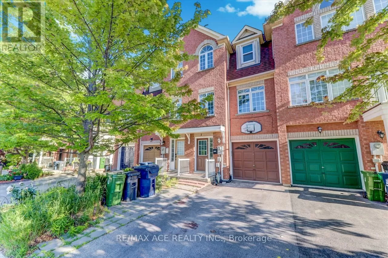 Row / Townhouse for rent: Main - 3 Blair Street, Toronto, Ontario M4B 3N5