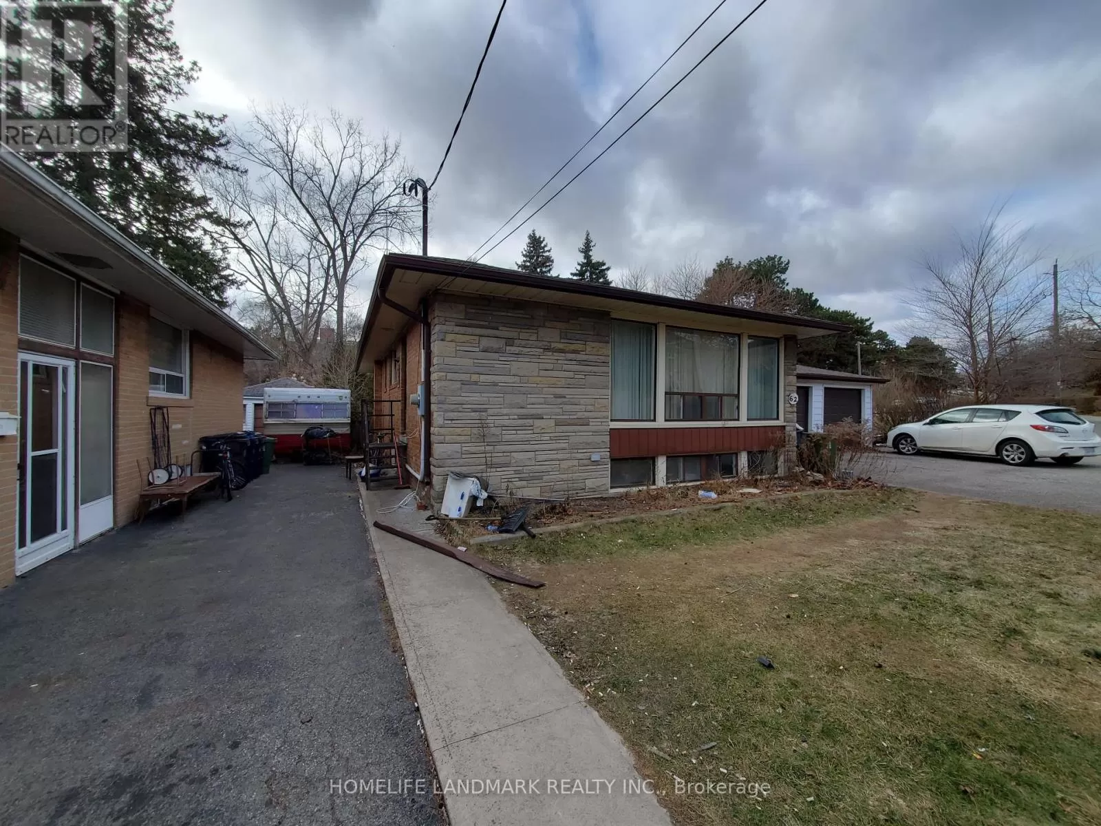 House for rent: Main - 62 Coe Hill Drive, Toronto, Ontario M6S 3C8