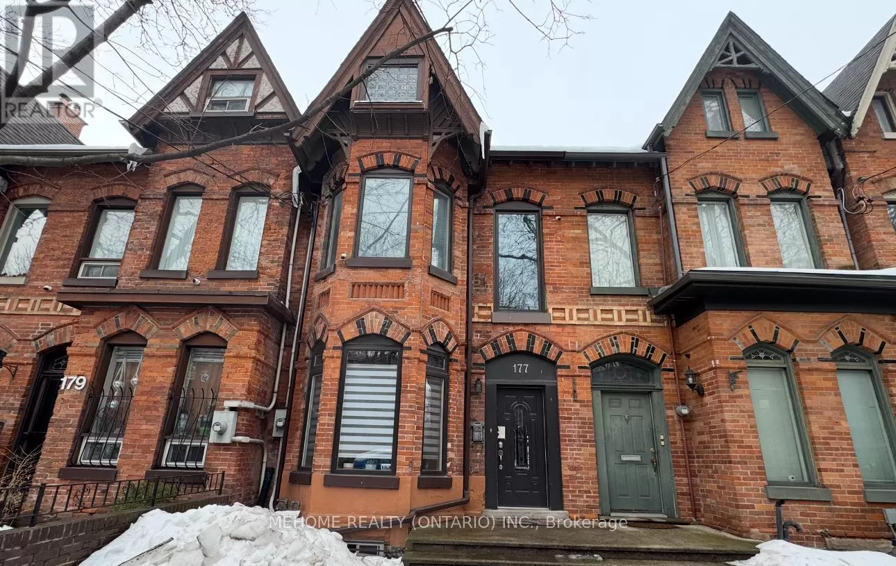 Row / Townhouse for rent: Upper - 177 Seaton Street, Toronto, Ontario M5A 2T5