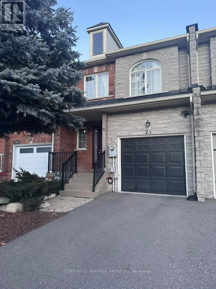 Row / Townhouse for rent: Upper - 25 Foxchase Avenue W, Vaughan, Ontario L4L 9H1