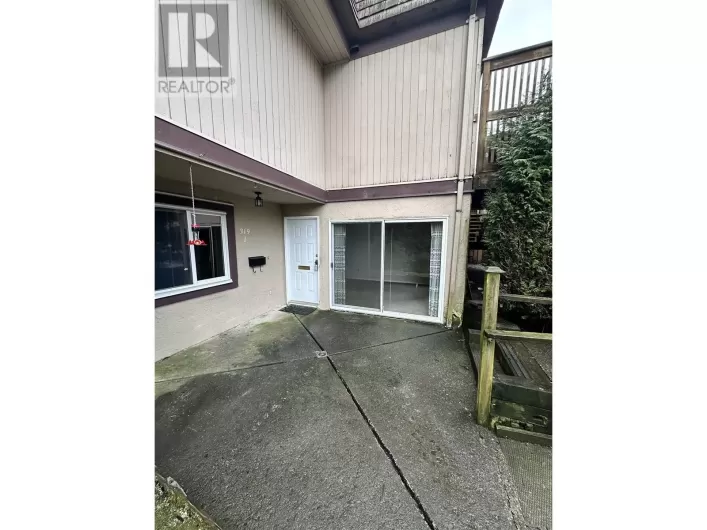 1 319 HIGHLAND WAY, Port Moody