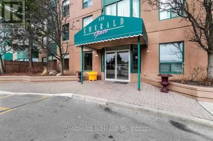 1010 - 135 HILLCREST AVENUE, Mississauga