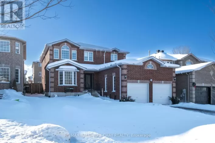 105 CROMPTON DRIVE, Barrie