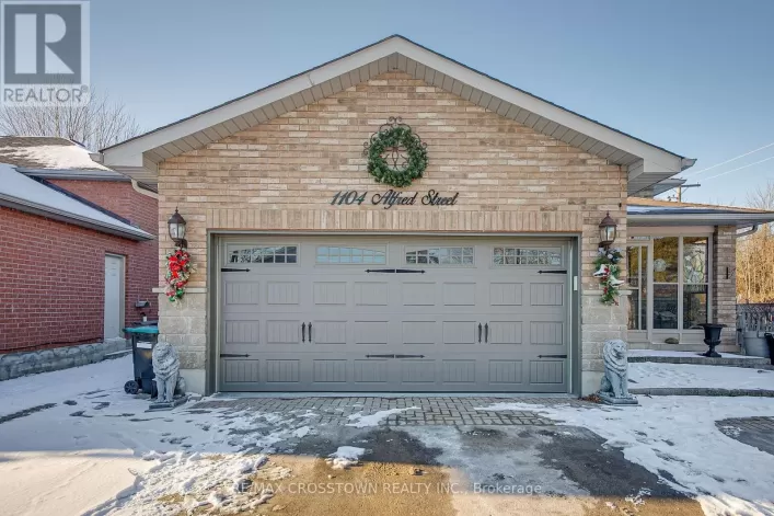 1104 ALFRED STREET, Innisfil