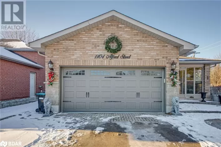 1104 ALFRED Street, Innisfil