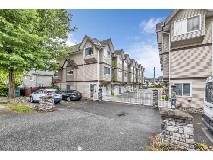 112 19700 56 AVENUE, Langley