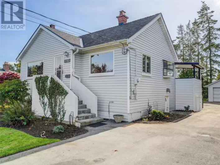 1153 Bewdley Ave, Esquimalt