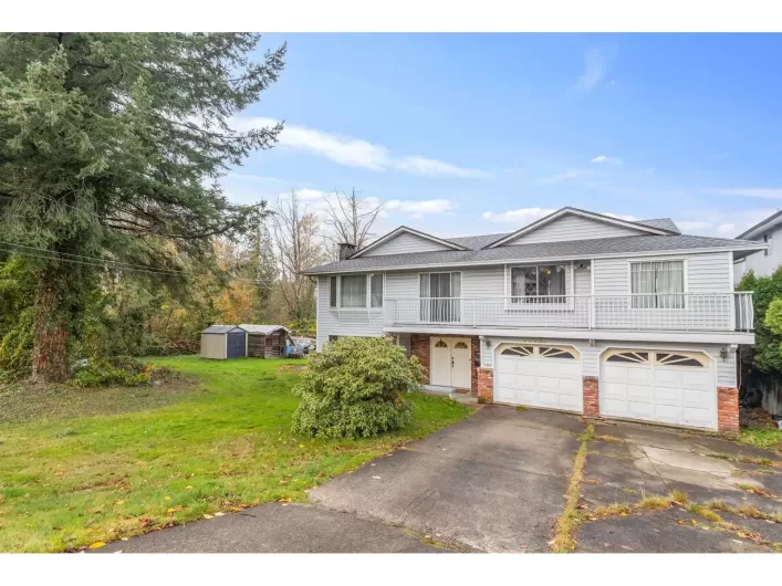 11961 97A AVENUE, Surrey