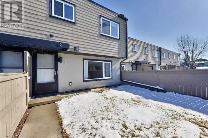 12, 3809 45 Street SW, Calgary