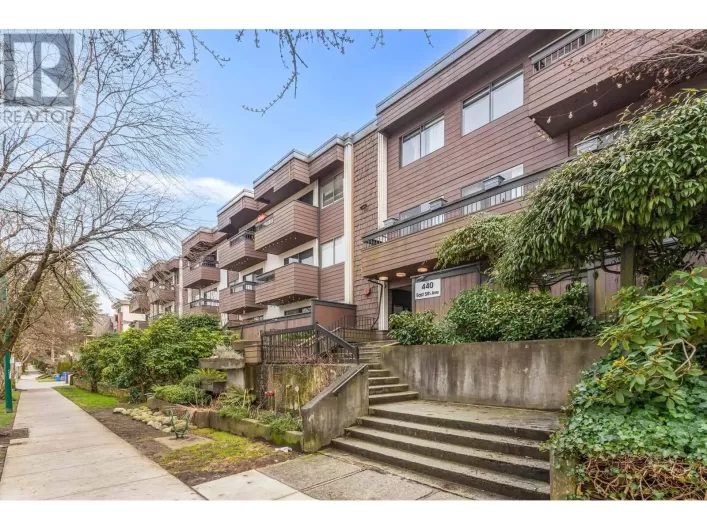 120 440 E 5TH AVENUE, Vancouver