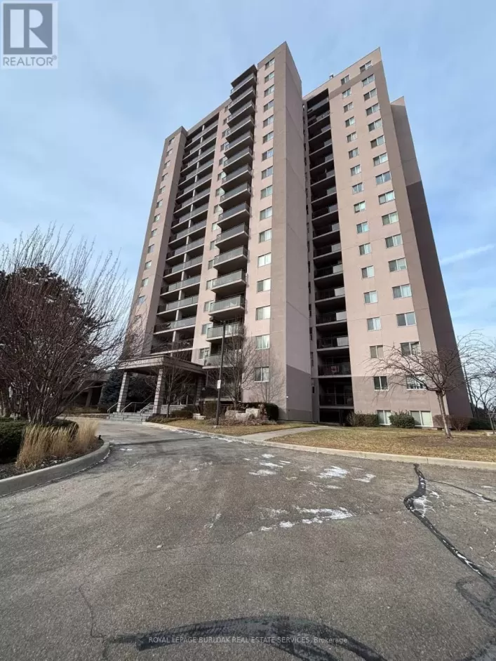 1210 - 975 WARWICK COURT, Burlington