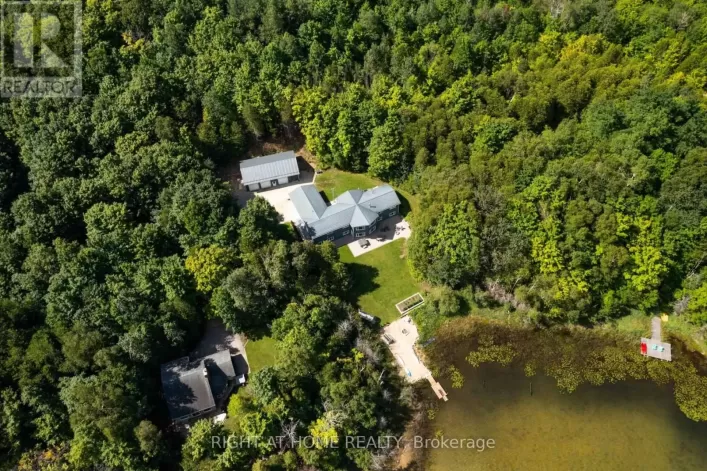 123 LAKEVIEW ROAD, Grey Highlands