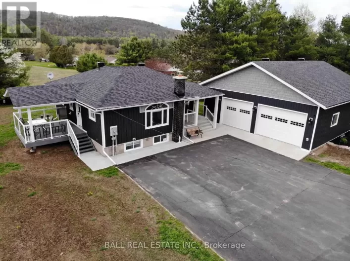 126 SOUTH BAPTISTE LAKE ROAD, Bancroft