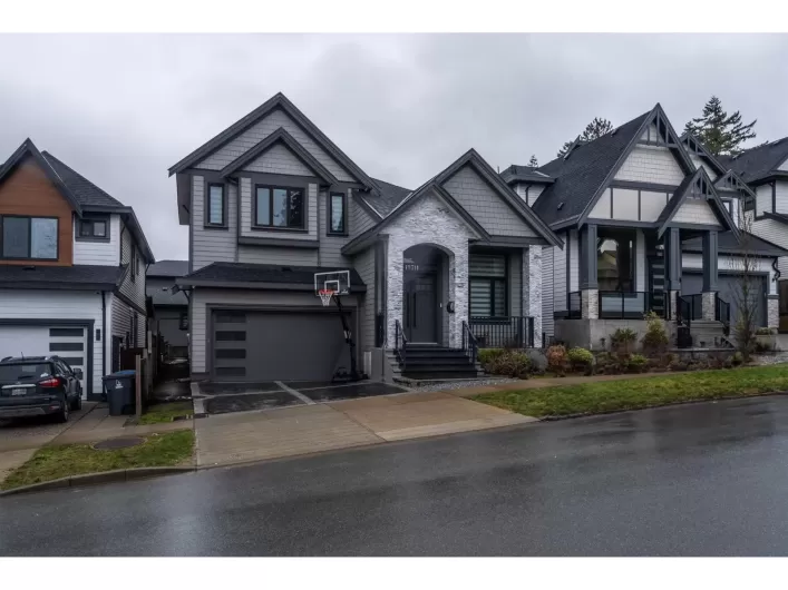 12711 104A AVENUE, Surrey