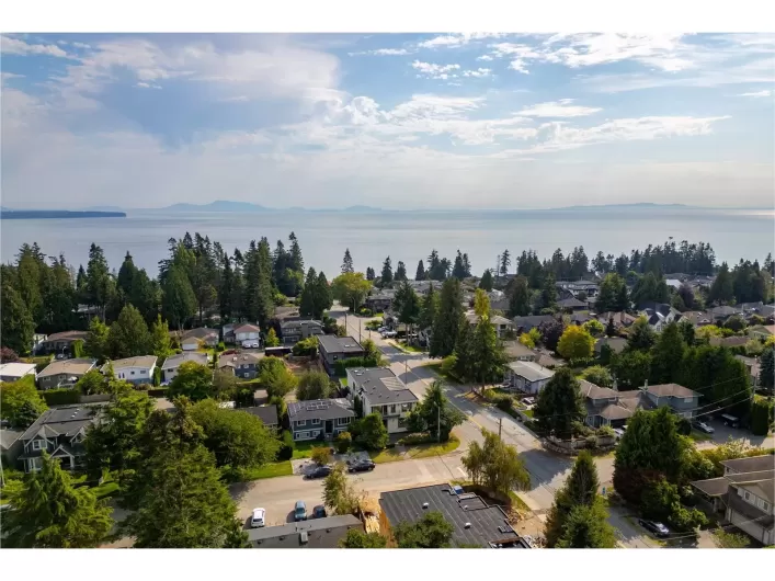 13600 BLACKBURN AVENUE, White Rock