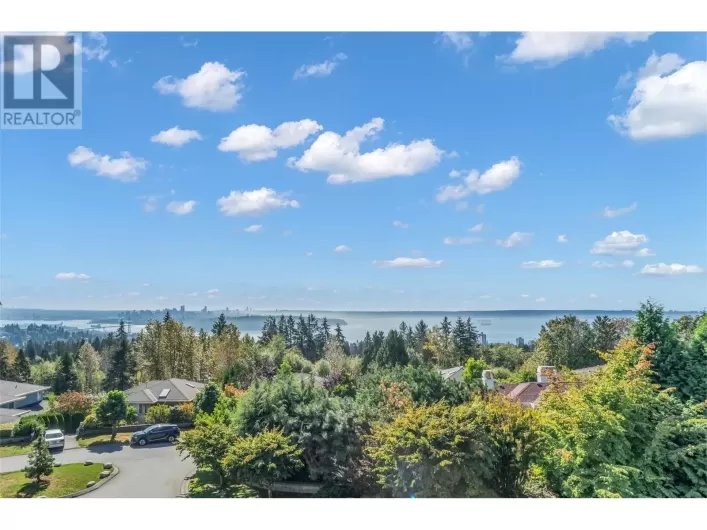 1569 TYROL COURT, West Vancouver