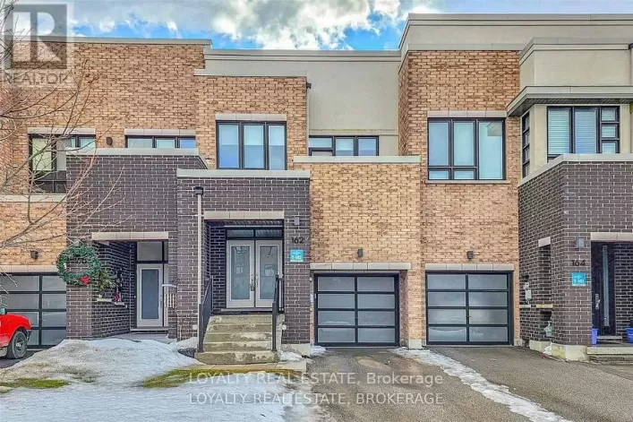 162 DARIOLE DRIVE, Richmond Hill