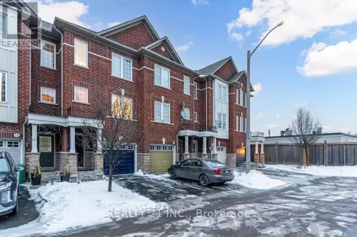 17 ROCK HAVEN LANE, Brampton