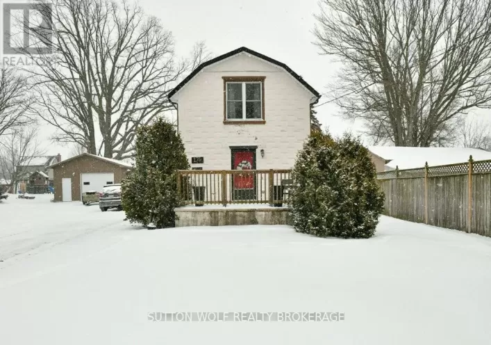 174 BURNS STREET, Strathroy-Caradoc