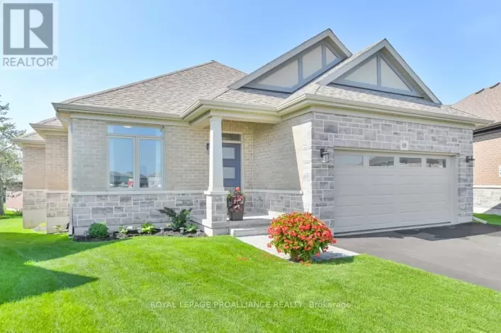 18 ATHABASKA DRIVE, Belleville